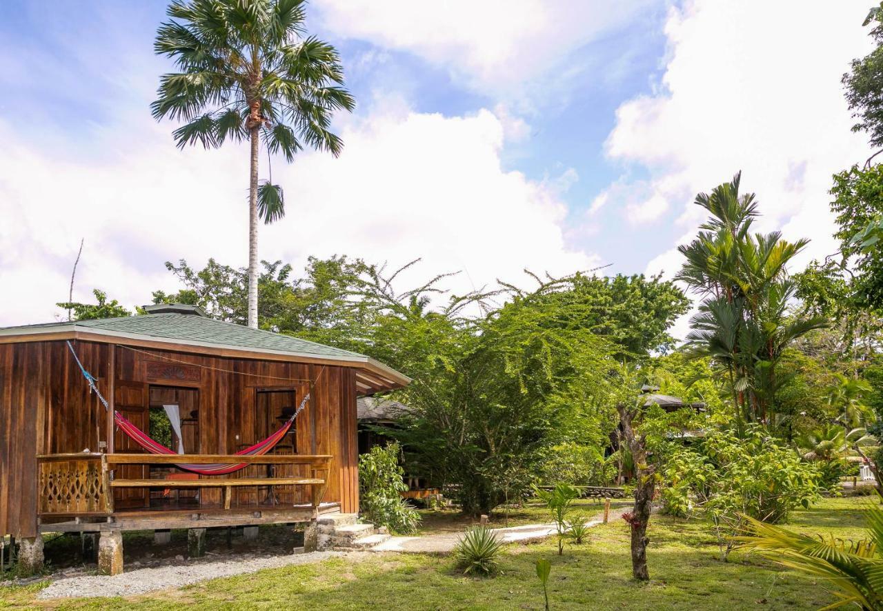 Bungalows Ache Cahuita Exterior photo